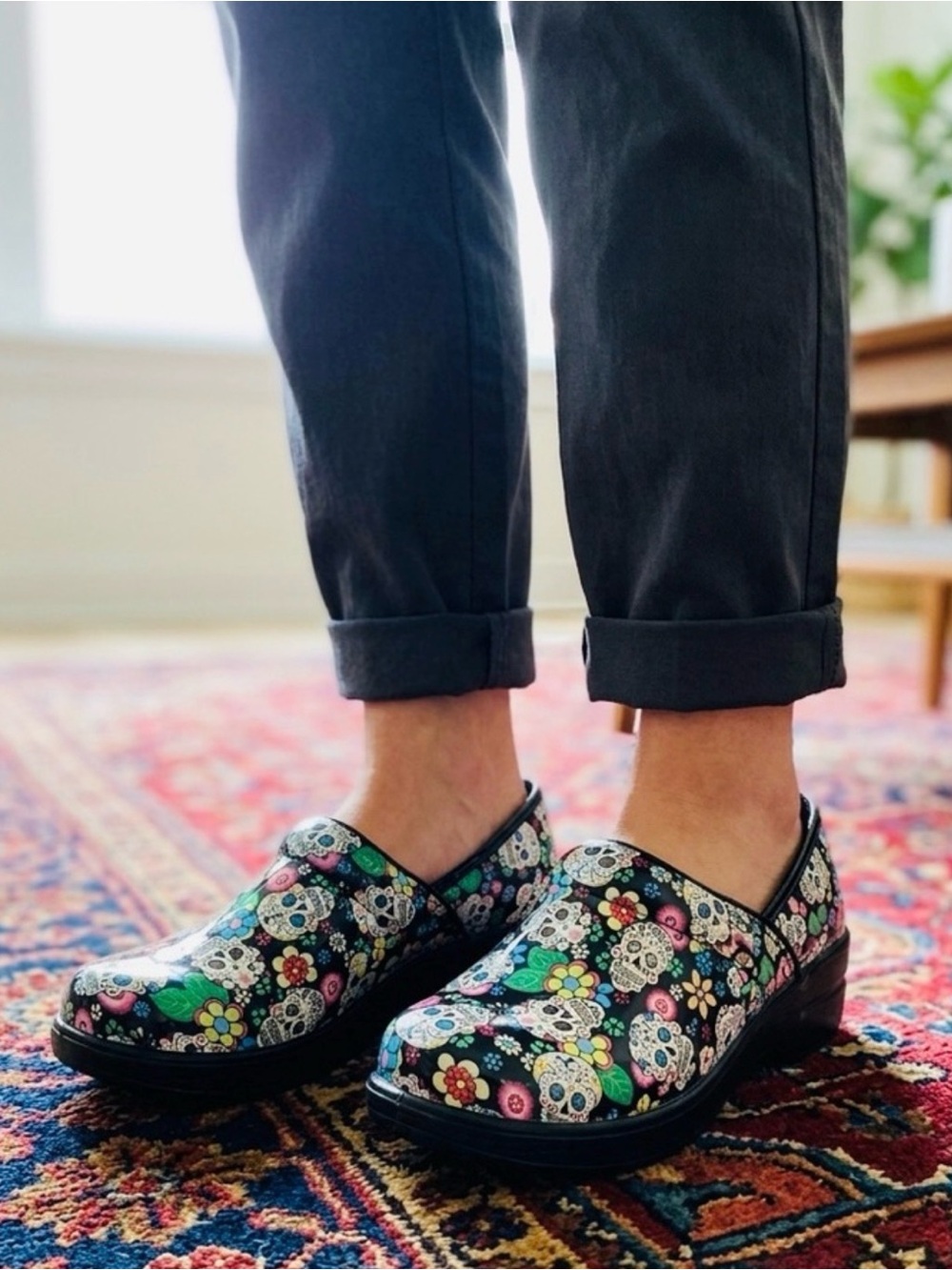 Savvy Black Floral Sugar Skull Slip-On Clogs Size 7.5